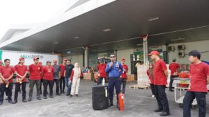Kalla Transport dan Logistics Gelar Simulasi Tanggap Darurat, Perkuat Budaya K3 di Kawasan Industri Makassar
