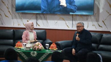 Kalla Campus Talks Hadir di Unismuh Makassar, Subhan Djaya Mappaturung Bagikan Kisah Sukses Lewat Beasiswa KALLA