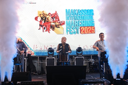 Aliyah Mustika Ilham Resmi Membuka Makassar International Marching Fest 2025