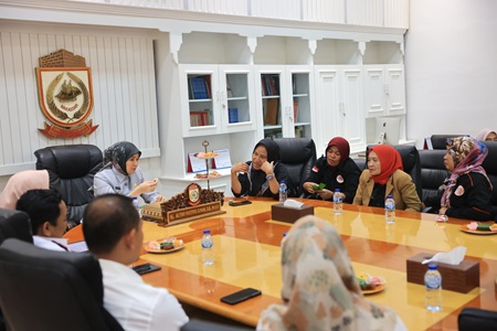 Tanggapi Keluhan PPDB, Aliyah Mustika Ilham: Komitmen Pemerintah Hadir untuk Pendidikan