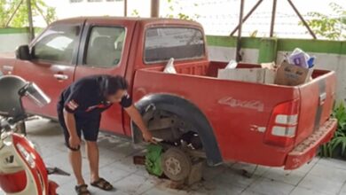 Pencuri Gasak Lima Ban Mobil Dinas DLH Bone di Area Kantor
