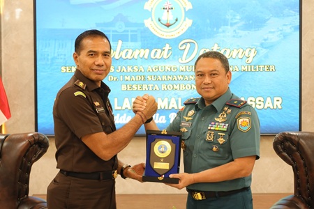 Danlantamal VI Makassar Terima Audiensi Sesjampidmil Kejagung dan Kajati Sulsel