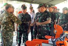 Danlantamal VI Makassar Dampingi Pangkogabwilhan II Gelar Personel dan material PRCPB Kodam XIV Hasanuddin