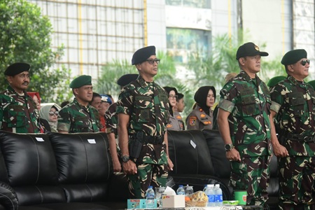 Wadan Lantamal VI Hadiri Upacara Penutupan Pendidikan Dasar Militer, Pelatihan Manajerial, dan Penetapan Komcad SPPI BATCH-3 Tahun 2025