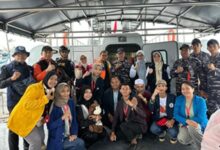 Lantamal VI Dukung Mahasiswa KKN Kebangsaan XII Berlayar ke Pulau Kapoposang-Pangkep dengan KAL Suluh Pari II.6-60