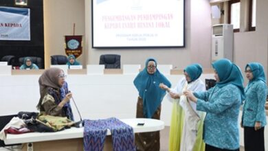 Pokja III TP PKK Makassar Fasilitasi Penguatan Usaha Busana Fesyen Lokal, Libatkan Bank dan Desainer Nasional