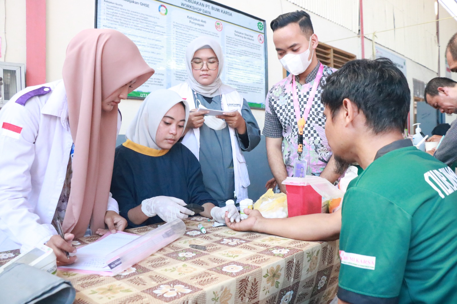 Bumi Karsa Rayakan HUT ke-80 RI dengan Olahraga, Cek Kesehatan, dan Lomba 17-an
