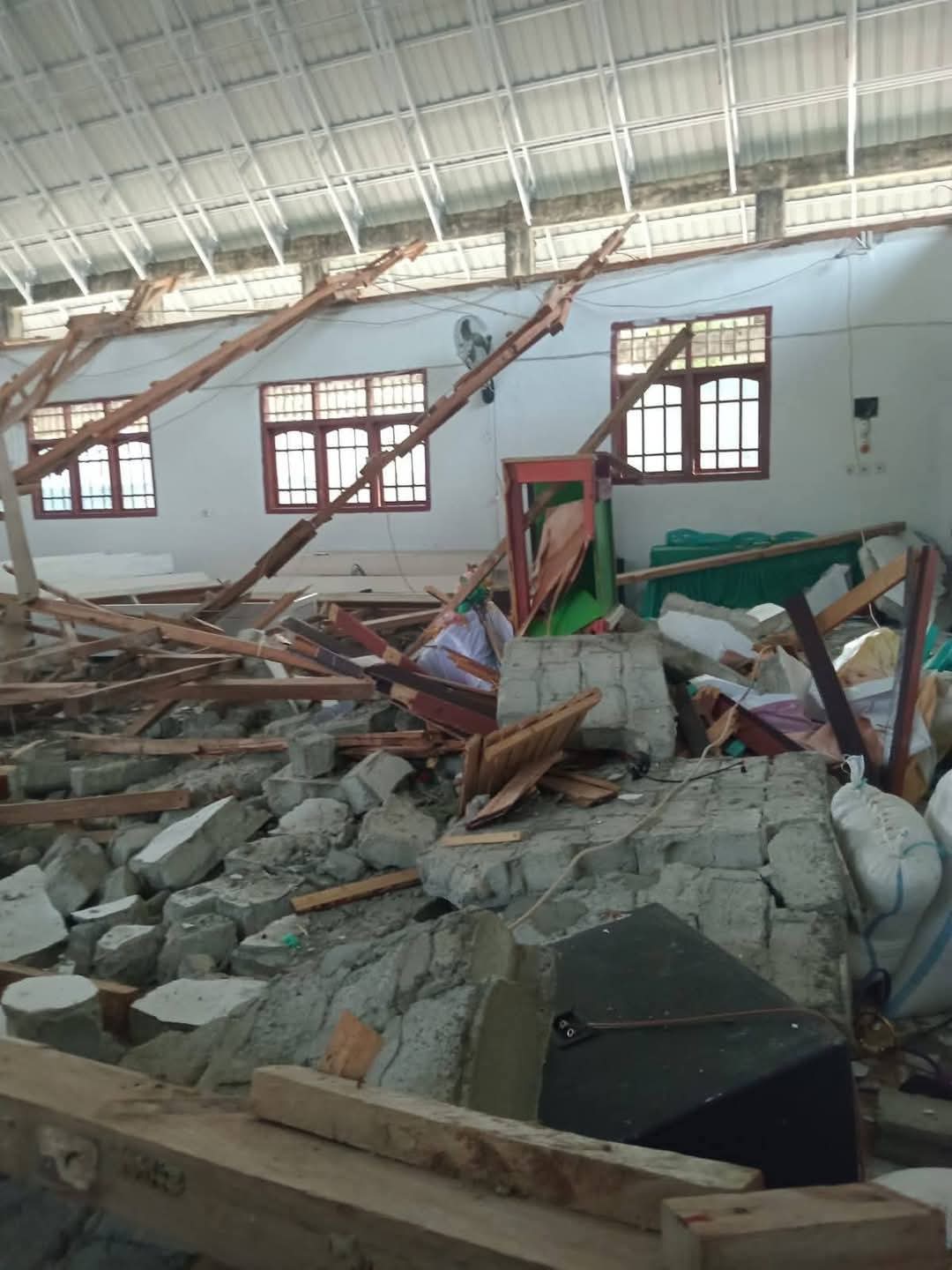 Gempa M6,0 Guncang Poso, Gereja Ambruk dan 10 Warga Luka