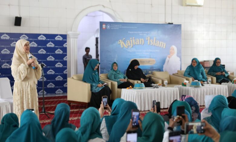 TP PKK Kota Makassar Gelar Kajian Islam, Hadirkan Ustadzah Dewi Yull