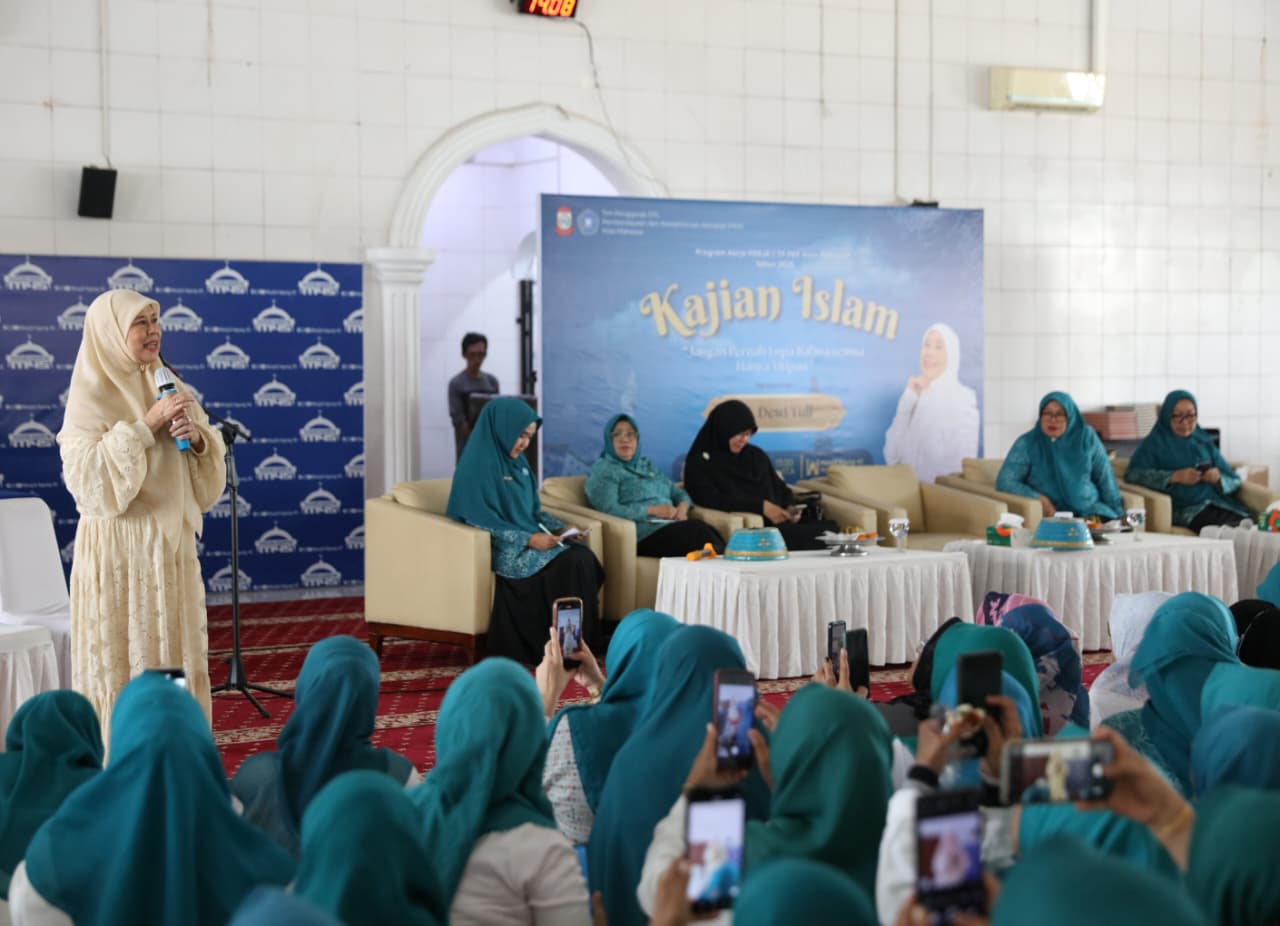 TP PKK Kota Makassar Gelar Kajian Islam, Hadirkan Ustadzah Dewi Yull