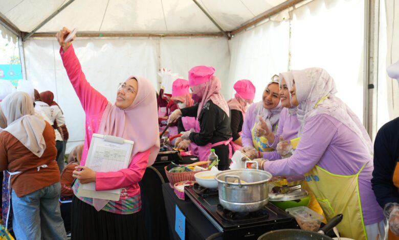 Melinda Aksa Pimpin Kekompakan Kader PKK dalam Family Gathering HKG ke-53