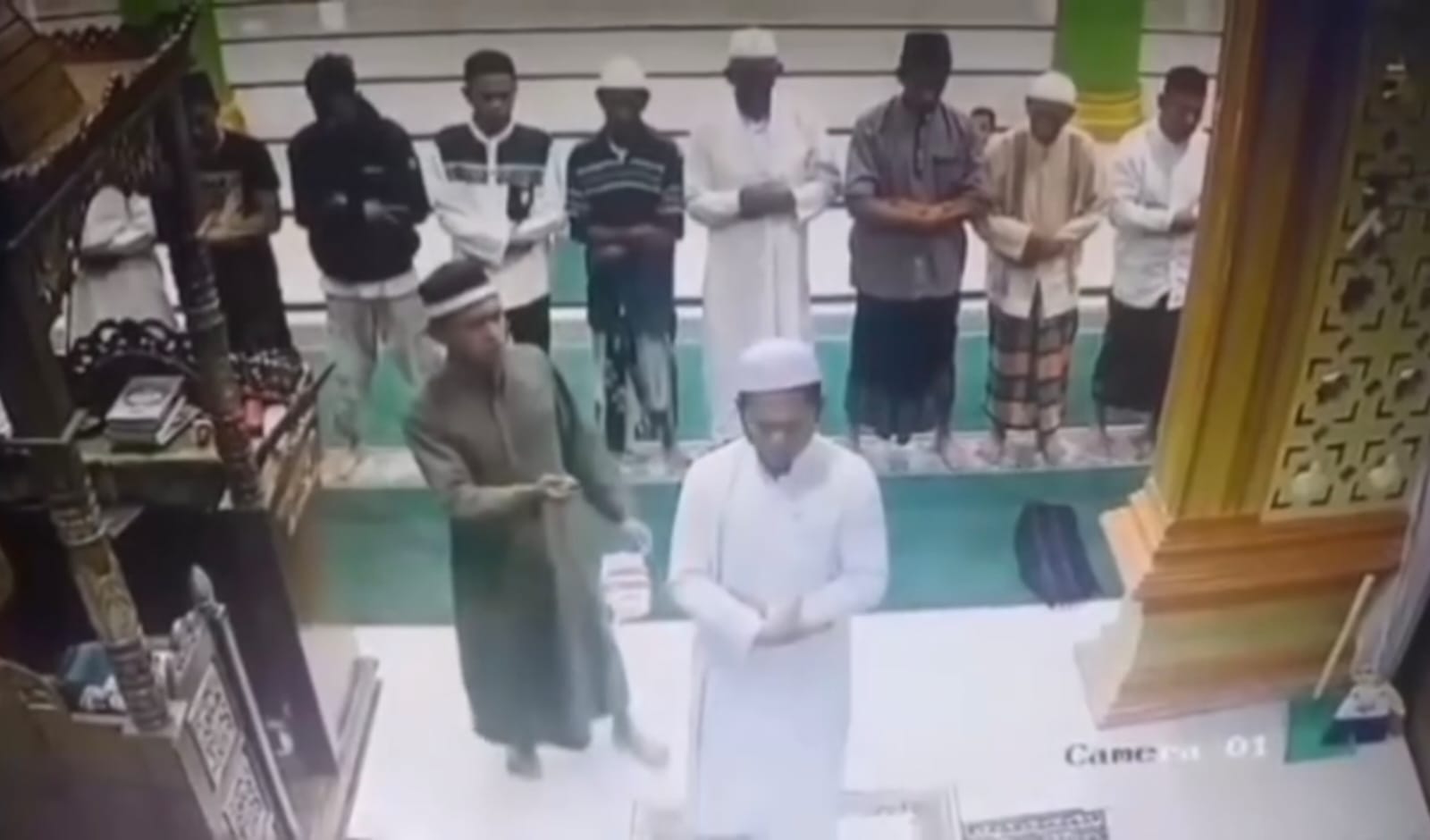 Imam Masjid di Morut Sulteng Ditikam Pria Tidak Dikenal Saat Sedang Pimpin Salat Subuh