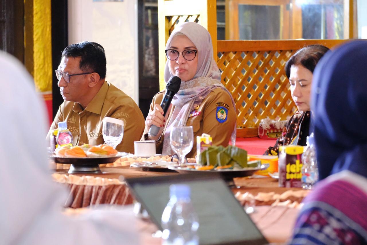 Kemenbud-Pemkab Gowa Bahas Kelanjutan Pembangunan Replika Istana Balla Lompoa di Afrika Selatan