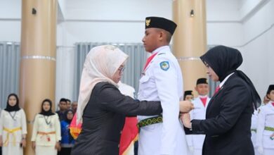 Bupati Husniah Kukuhkan 70 Anggota Paskibraka Gowa 2025