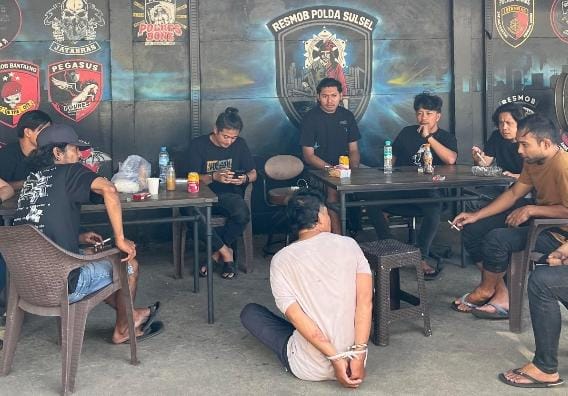 Resmob Polres Bone Bekuk Pelaku Pencurian Uang Rp43 Juta dengan Memecahkan Kaca Mobil