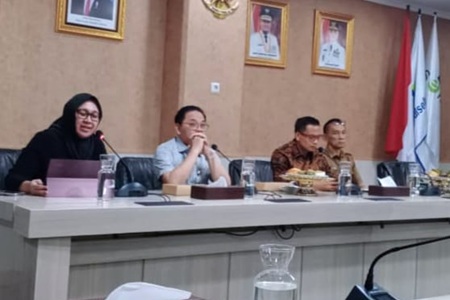 Tiru Perumda Makassar, Pemkab Polman Siap Terapkan QRIS di Semua Pasar