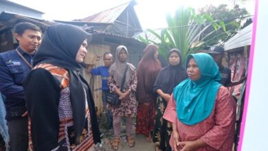PKK dan Bhayangkari Gowa Kunjungi Warga Miskin Ekstrem di Pallangga
