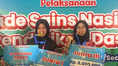 Dua Siswa Sekolah Islam Athirah Raih Emas dan Perunggu di Olimpiade Sains Nasional 2025