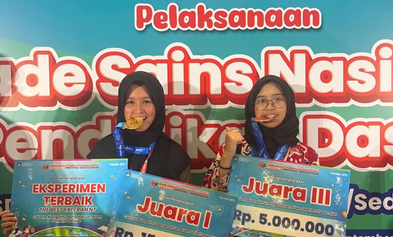 Dua Siswa Sekolah Islam Athirah Raih Emas dan Perunggu di Olimpiade Sains Nasional 2025