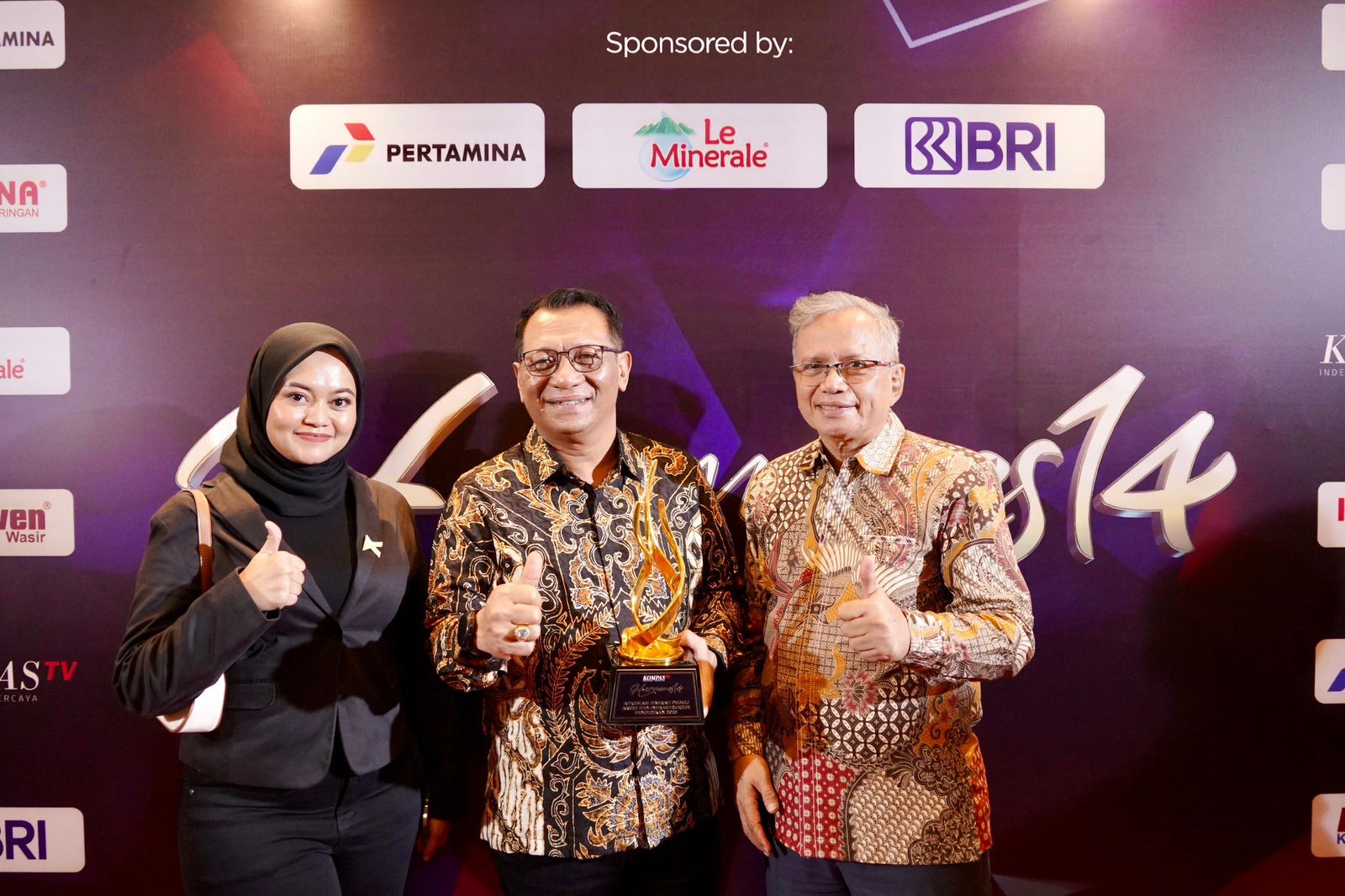 Berhasil Bangun Infrastruktur Pendidikan, Bupati Gowa Terima Penghargaan dari Kompas TV