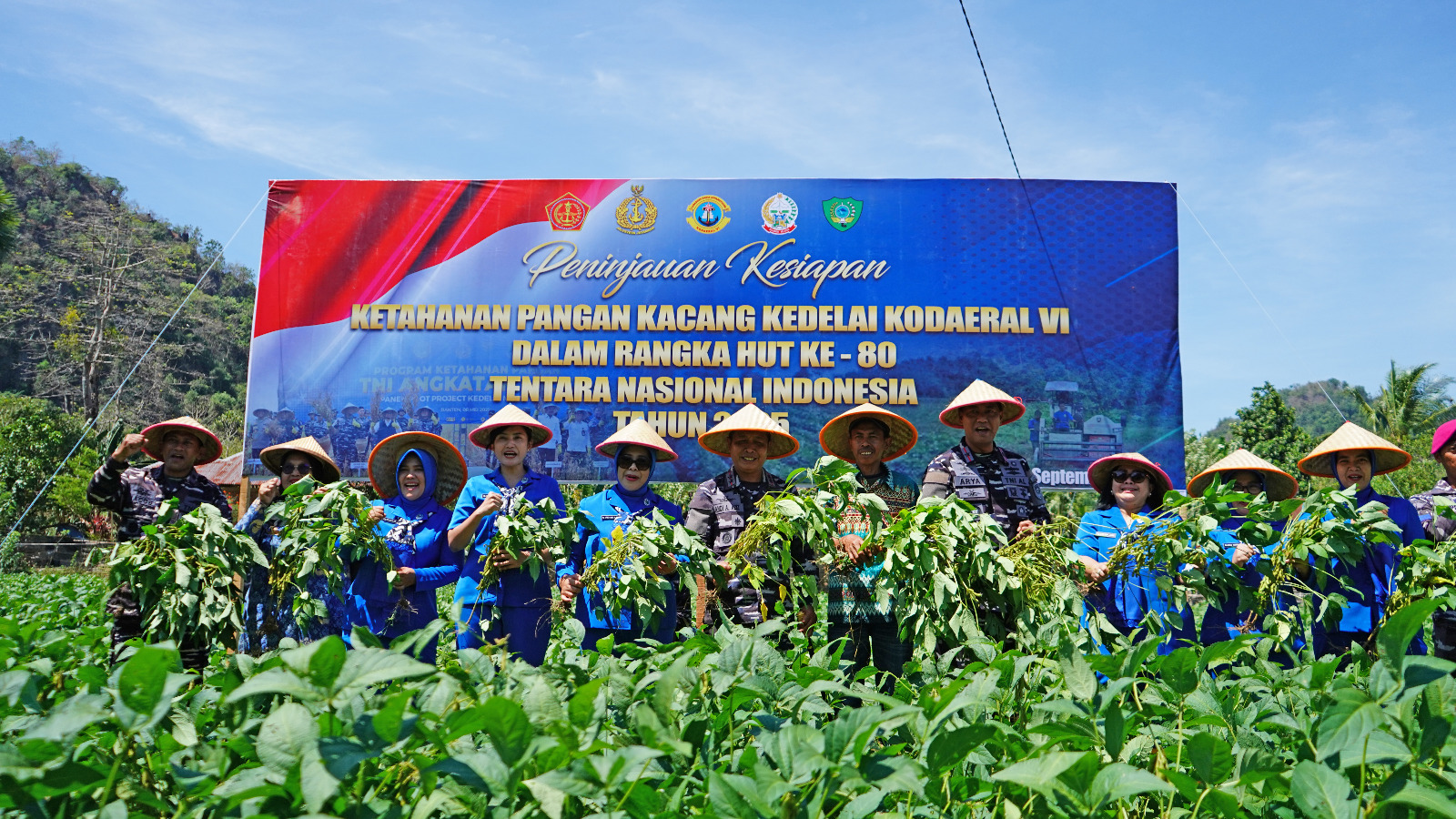 Gebyar HUT ke-80 TNI, Kodaeral VI Gelar Aksi Sosial dari Baksos, Kesehatan Gratis dan Ketahanan Pangan di Maros