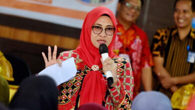 Bantuan PKH dan Sembako Disalurkan, Pemkab Gowa Tegaskan Komitmen Kurangi Beban Warga