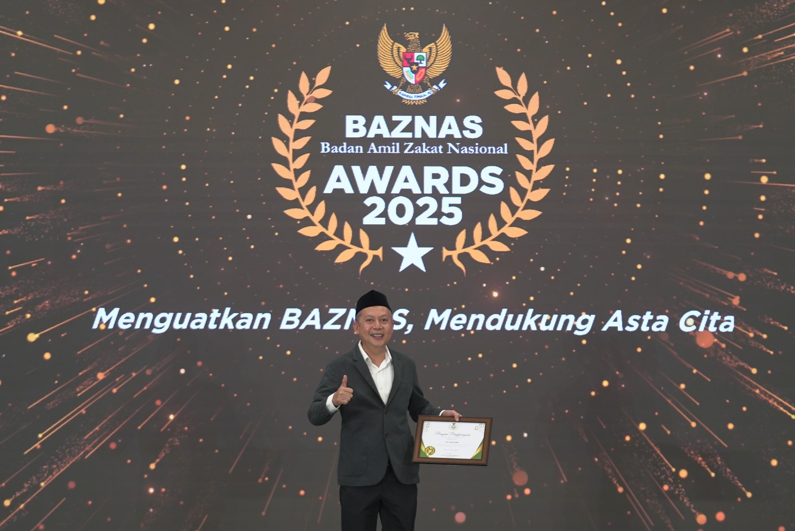 Yayasan Hadji Kalla Raih Apresiasi di BAZNAS Awards 2025, Bukti Konsistensi Menebar Manfaat Zakat