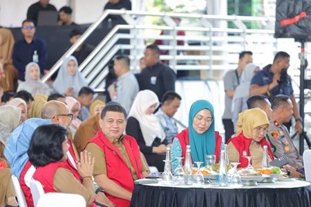 Munafri–Aliyah Luncurkan "Makassar Berjasa", Untuk Pekerja Rentan