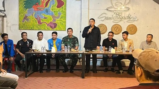Ketua DPRD Makassar Menangis, Rela Pertaruhkan Nyawa Demi Kedamaian Makassar
