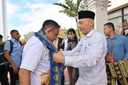 Gubernur Sulteng Hadiri Penutupan FORNAS VIII, Siap Terima Pataka Tuan Rumah 2027