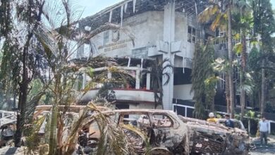 BPBD Rilis 67 Mobil Hangus Terbakar di Kantor DPRD Makassar