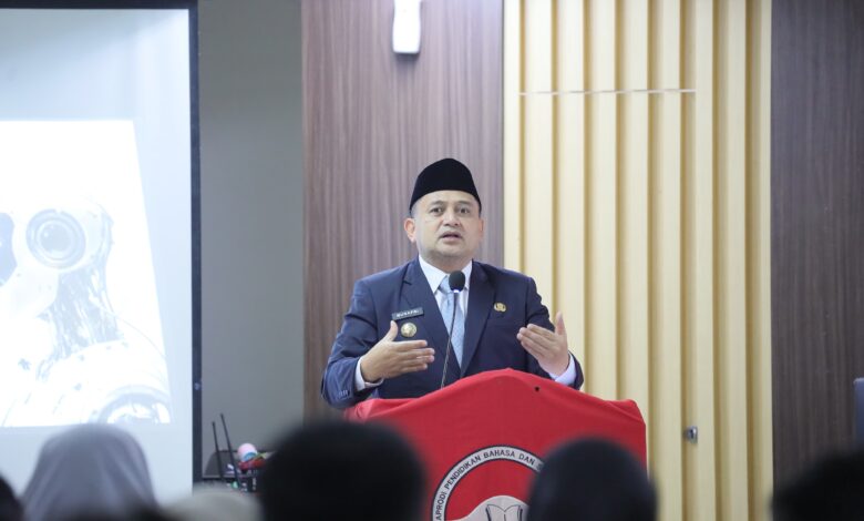 Dari Kampus UNM, Pesan Appi Globalisasi Boleh, Asal Jangan Mengikis Bahasa dan Budaya Kita