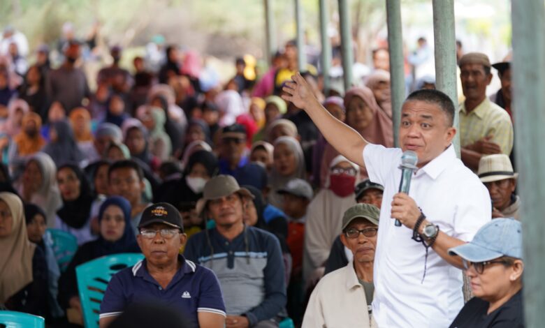 Wali Kota Palu Hadiri Undangan Silaturahmi dan Syukuran Masyarakat Kelurahan Tondo di Ruang Terbuka