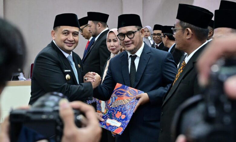 Wali Kota Makassar Lantik Direksi dan Dewas BUMD: Tugas Baru Dimulai