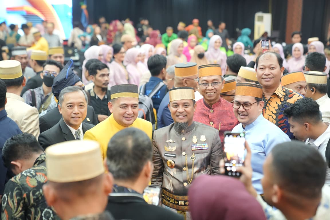Pemkot Makassar Borong Tiga Penghargaan di Hari Jadi Sulsel ke-356