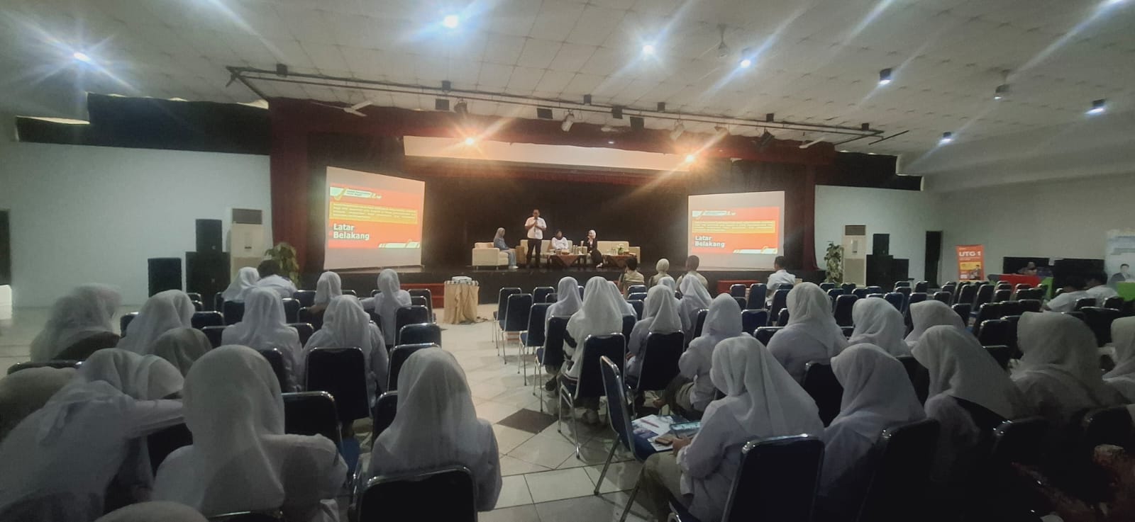 SMA Islam Athirah 1 Makassar Gelar Sharing Alumni dan Edufair 2025, Dorong Siswa Rancang Masa Depan Gemilang