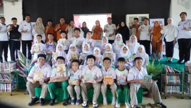 Sekolah Islam Athirah Dukung Literasi Kota Makassar Lewat Donasi Buku