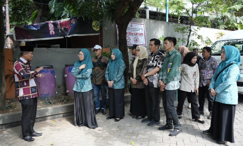 Wujudkan Makassar Zero Waste, Melinda Aksa Tinjau Pengelolaan Sampah Kecamatan Mamajang