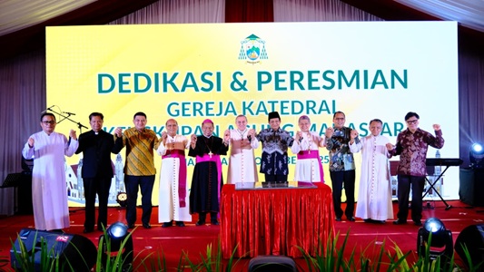 Munafri Gaungkan Moderasi Beragama di Peresmian Gereja Katedral Makassar