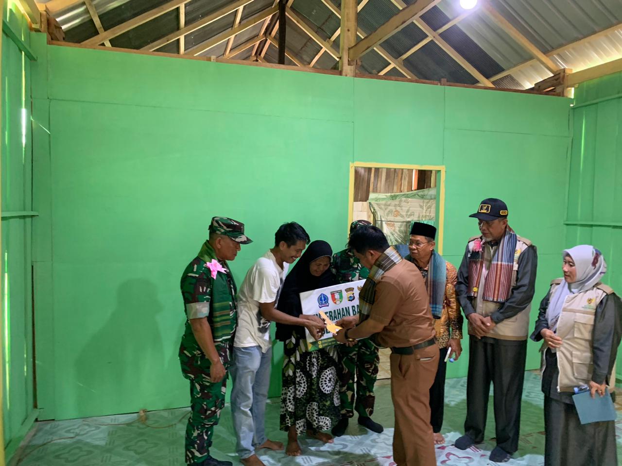 BAZNAS Bone Resmikan Rumah Layak Huni untuk Ibu Kaderia Penderita Penyakit Stroke