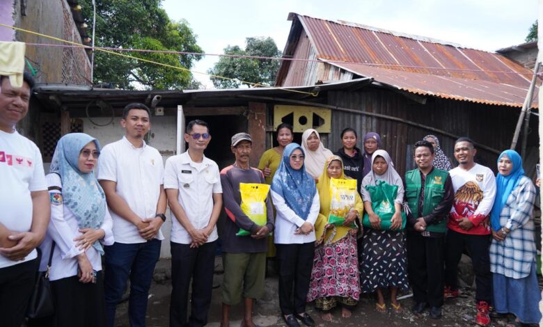Bupati Gowa Kembali Turun Langsung Bantu Masyarakat Miskin Ekstrem di Pallangga
