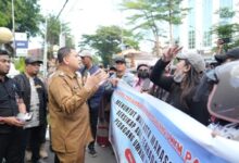 Munafri Beri Solusi untuk Pedagang Losari, Tanpa Pungutan Biaya