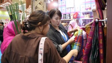 Koleksi Baju Bodo Dekranasda Makassar Ludes Terjual di Hari Kedua INACRAFT