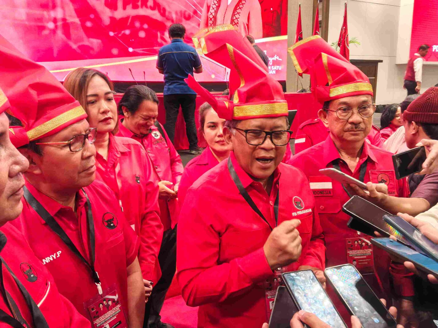 ARW dan DP Kandidat Kuat Ketua PDI Perjuangan Sulsel, Begini Respons Hasto