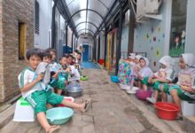 Ajarkan Kemandirian, TK Islam Athirah Racing Centre Gelar Kegiatan Practical Life