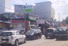 Aktivitas Bongkar Muat di Badan Jalan, Toko Grosir di Watampone Dikeluhkan Warga