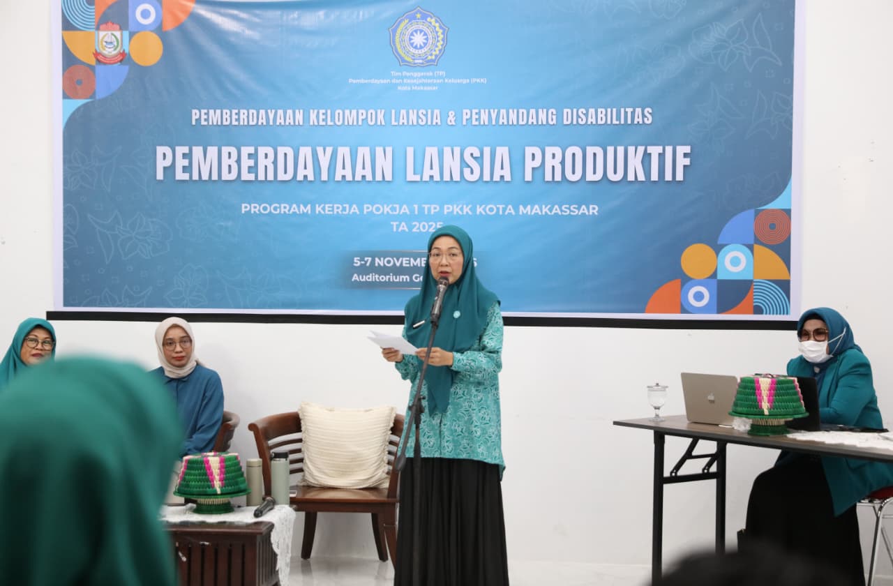 Ketua TP PKK Kota Makassar Ajak Kader Perkuat Peran dalam Pemberdayaan Lansia Produktif