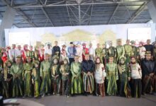 Pemkot Gelar Isbat Nikah Massal, 33 Pasangan Kini Sah di Mata Negara di HUT Makassar ke-418