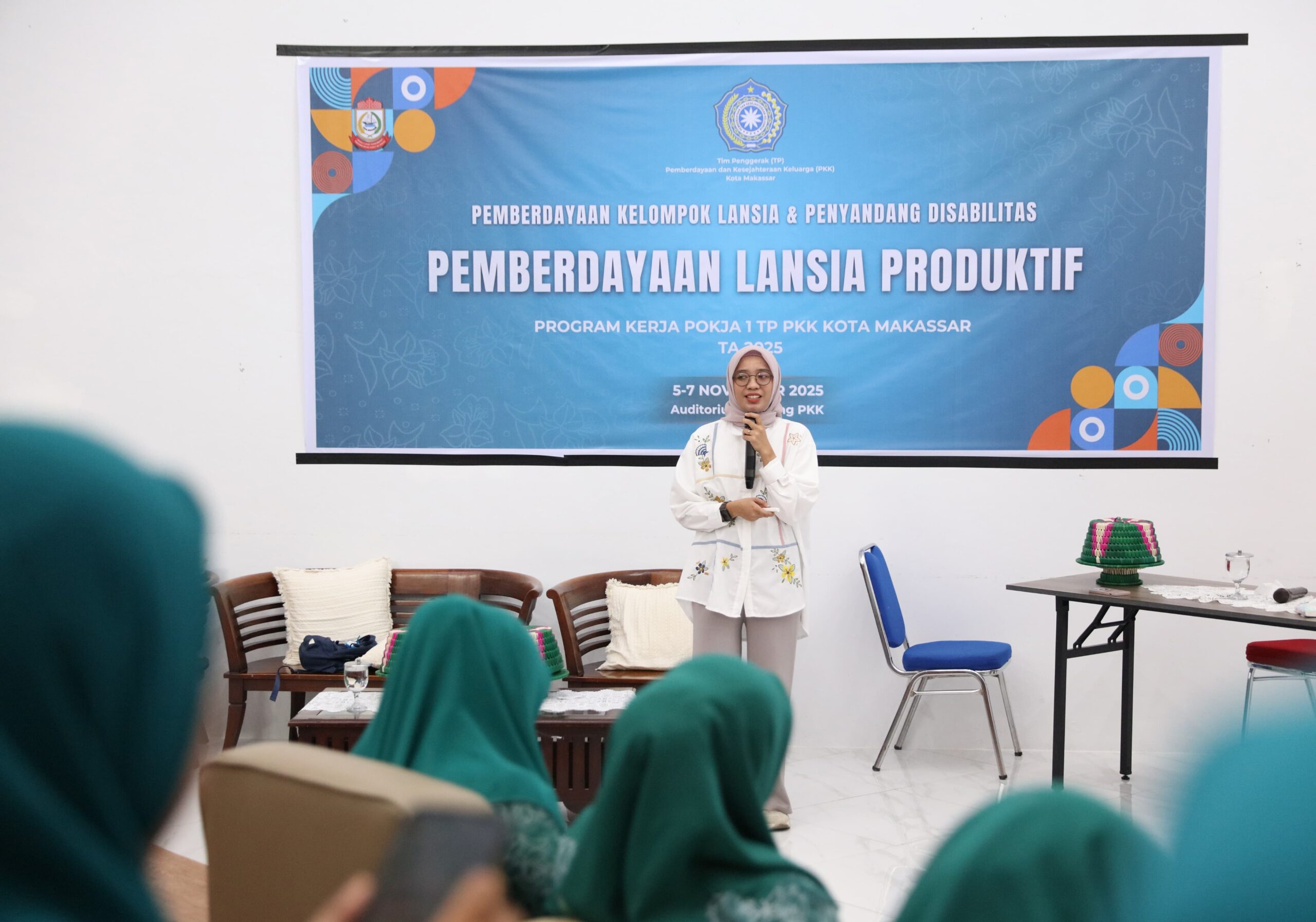 TP PKK Kota Makassar Dorong Terbentuknya Sekolah Lansia Produktif di Setiap Kelurahan