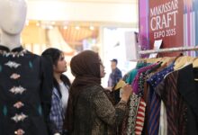 Warga Padati Hari Kedua Makassar Craft Expo 2025 di Trans Studio Mall